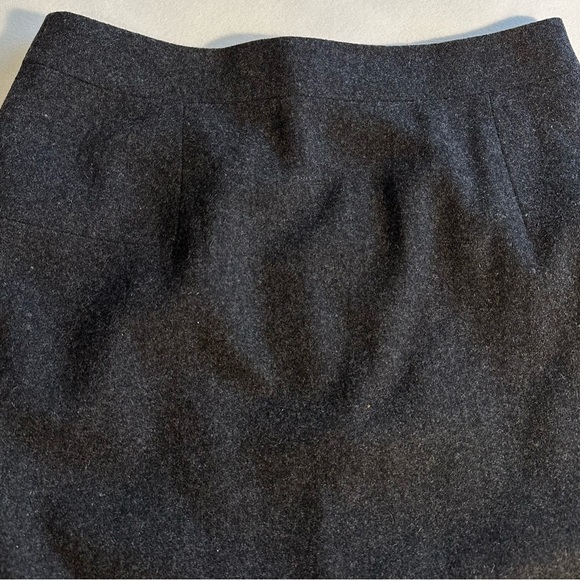 J. Crew Charcoal Gray Wool Blend Skirt Size 8 - Picture 2 of 11
